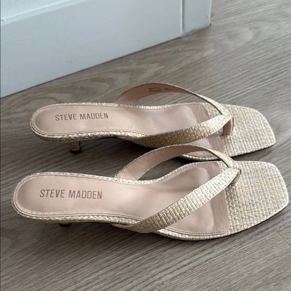 Steve Madden Tracie Heel - Picture 2 of 6